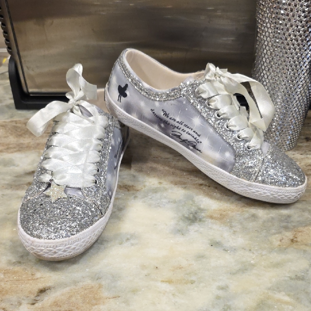 Bradford Exchange Marilyn Monroe Silver Glitter Women's Sneakers Sz 8.5 - Picture 2 of 10